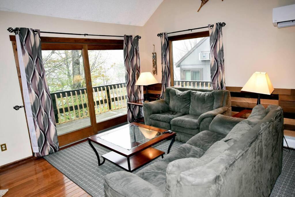 3-Bedroom Vacation Home Steps To Camelback Ski Area Ski-In Ski-Out Crescent Lake Экстерьер фото