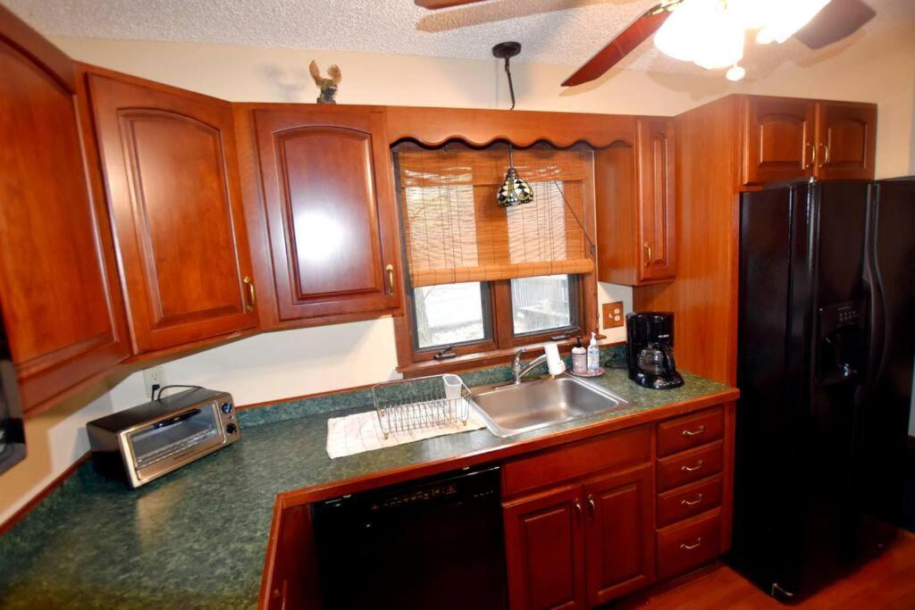 3-Bedroom Vacation Home Steps To Camelback Ski Area Ski-In Ski-Out Crescent Lake Экстерьер фото