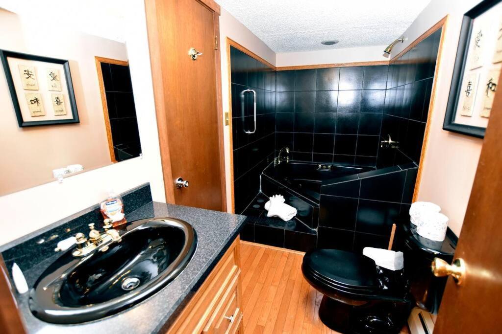 3-Bedroom Vacation Home Steps To Camelback Ski Area Ski-In Ski-Out Crescent Lake Экстерьер фото